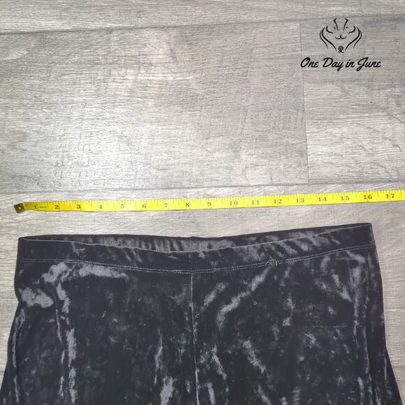 Cha Cha Vente Velour Pull On Ankle Pants Size 1X - Picture 3 of 6
